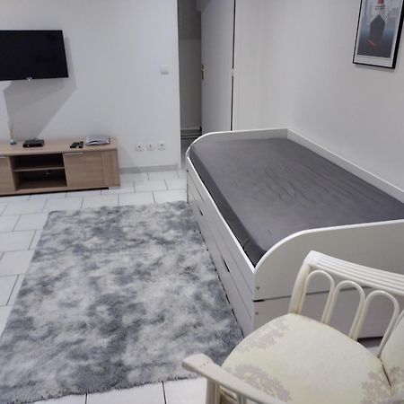 Studio Charmant Canape Lit Netflix Prime Video Wifi Dazn Le Havre Luaran gambar