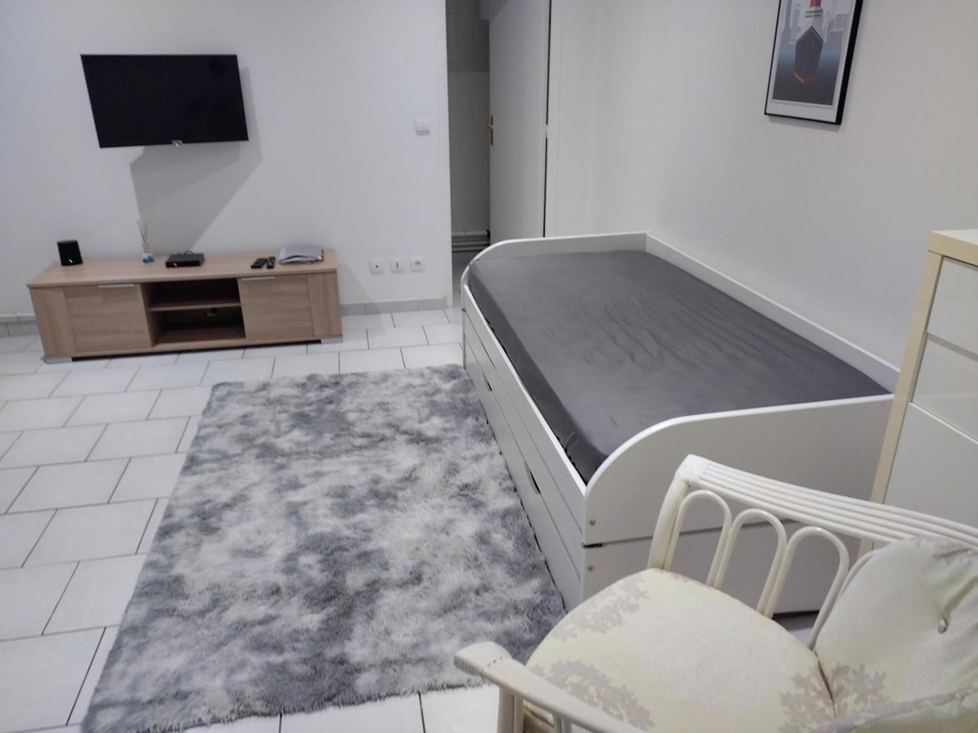 Studio Charmant Canape Lit Netflix Prime Video Wifi Dazn Le Havre Luaran gambar