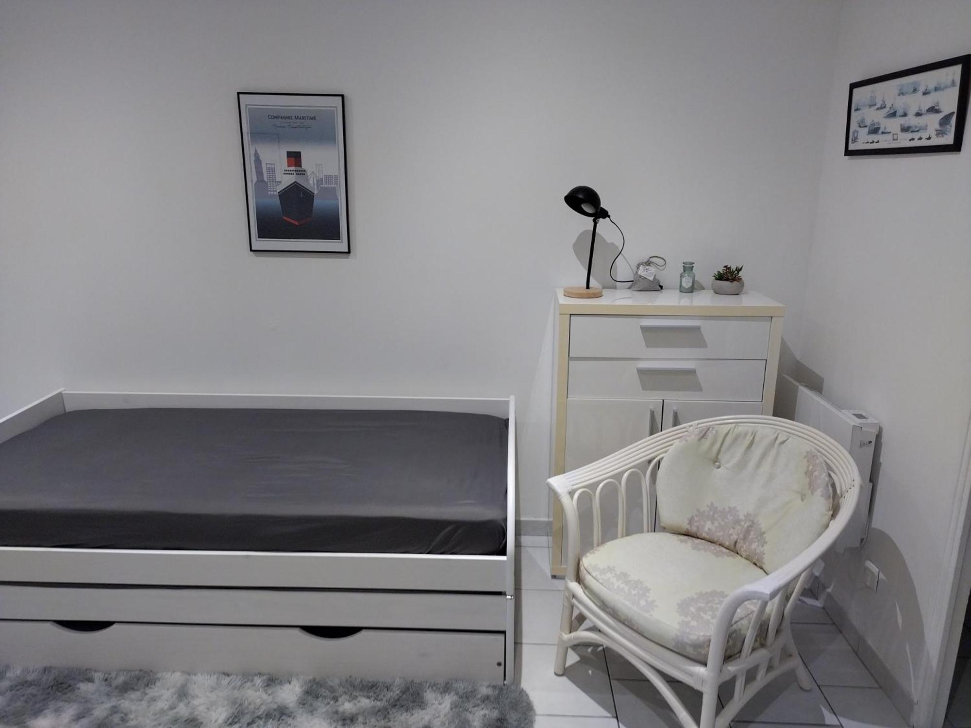 Studio Charmant Canape Lit Netflix Prime Video Wifi Dazn Le Havre Luaran gambar